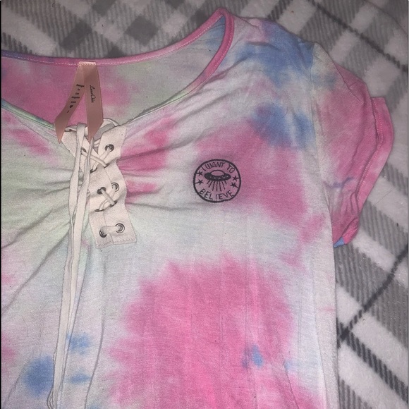 I want to believe tie dye tee - Picture 3 of 6